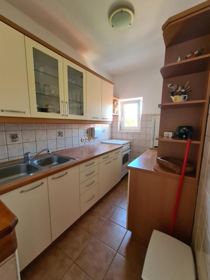 Apartman Karmen Barbat na Rabu Экстерьер фото