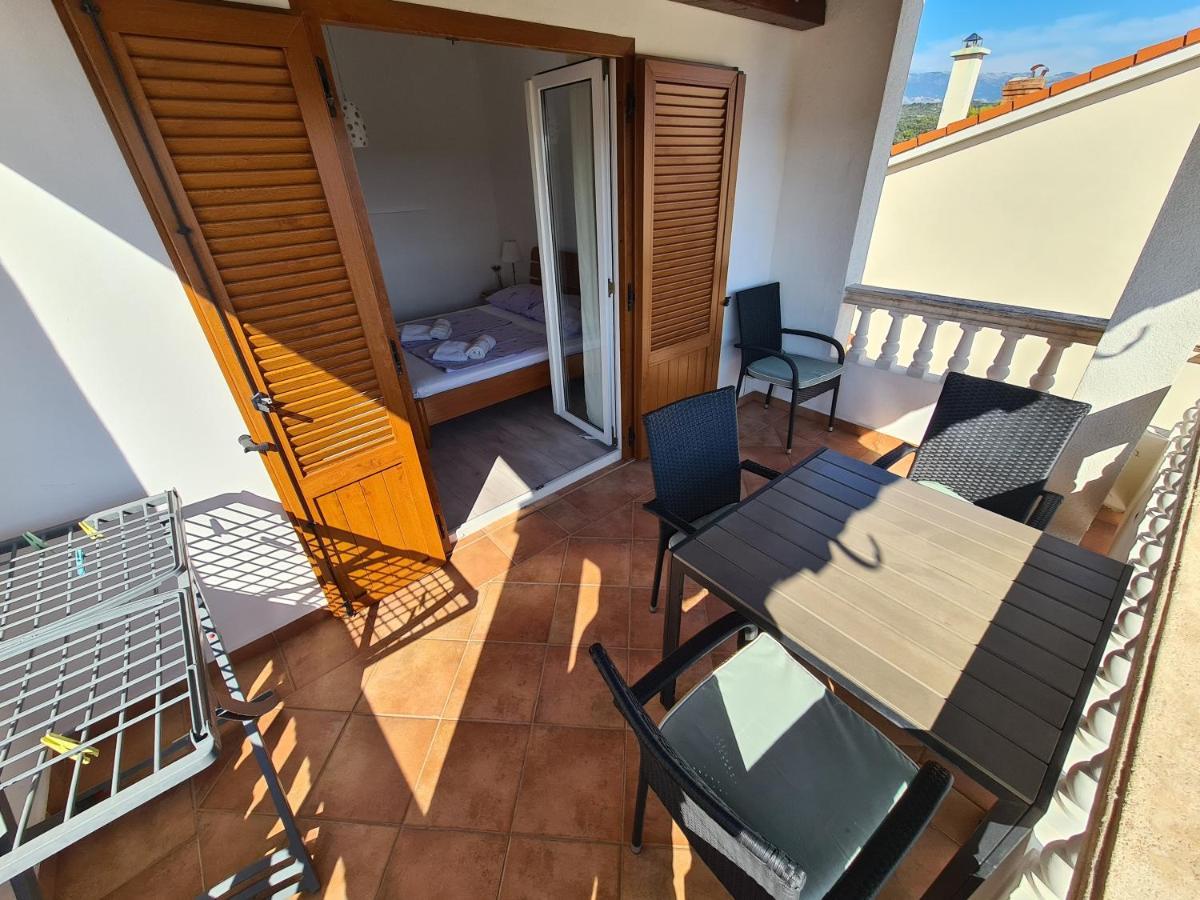 Apartman Karmen Barbat na Rabu Экстерьер фото